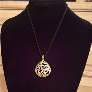 Lia Sophia Gold Pendant Necklace